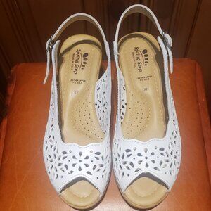 Spring Step White Open Toe Wedge Leather  Shoes/Sandals -  Size 7 (37) Like New